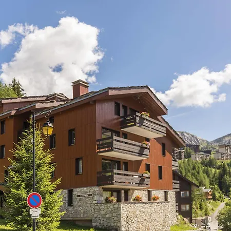 Pierre & Plagne Lauze 3*