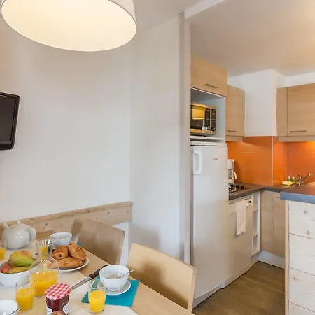 Pierre & Plagne Lauze Hotel apartamentowy 3*